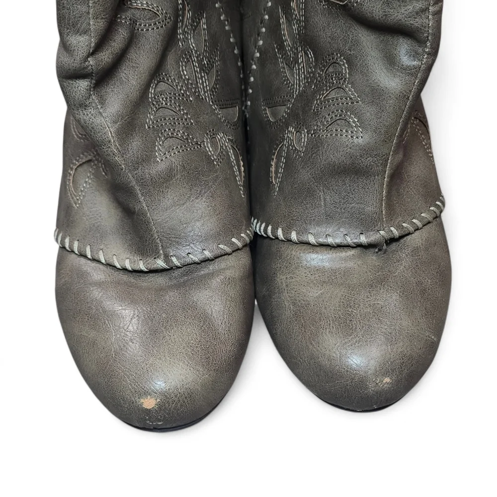 Naughty‎ Monkey So Buck Heeled Boots Size 10 Youth